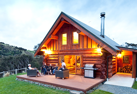 Natural-Log-Homes-small-home-lodge